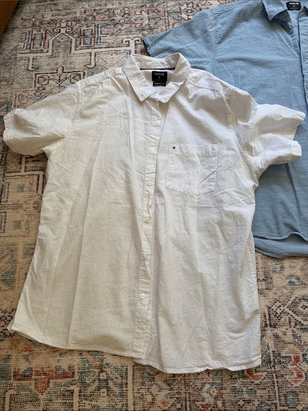 HURLEY BUTTON DOWN SHIRT SHORT SLEEVE MENS CLASSIC 100% COTTON set of 2